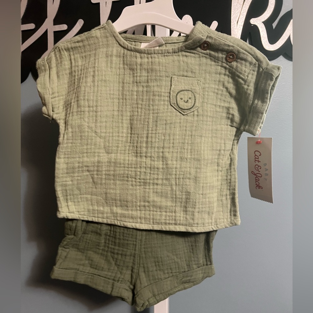 Cat & Jack Olive Green Short Sleeve Smiley Face Shirt & Shorts Set NWT